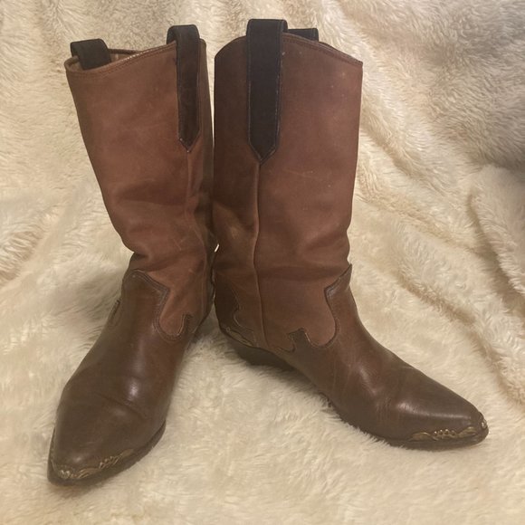 Vintage 80's Zodiac Western Boots Genuine Leather with Metal Hearts - Picture 5 of 7